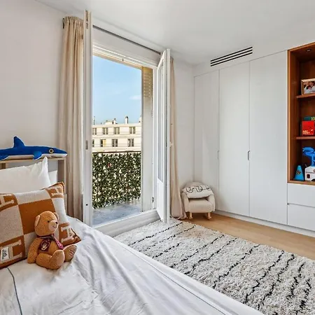 Avenue Montaigne Parigi