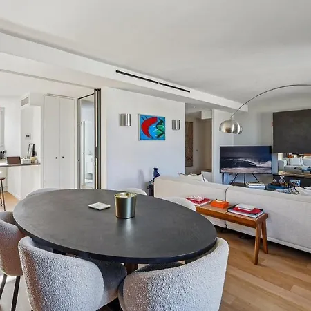 Avenue Montaigne Appartamento